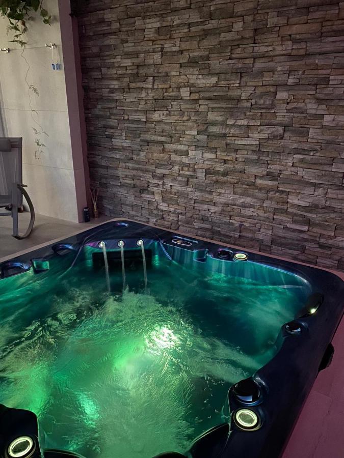 Balneum Rooms & Spa Mirabella Eclano ภายนอก รูปภาพ